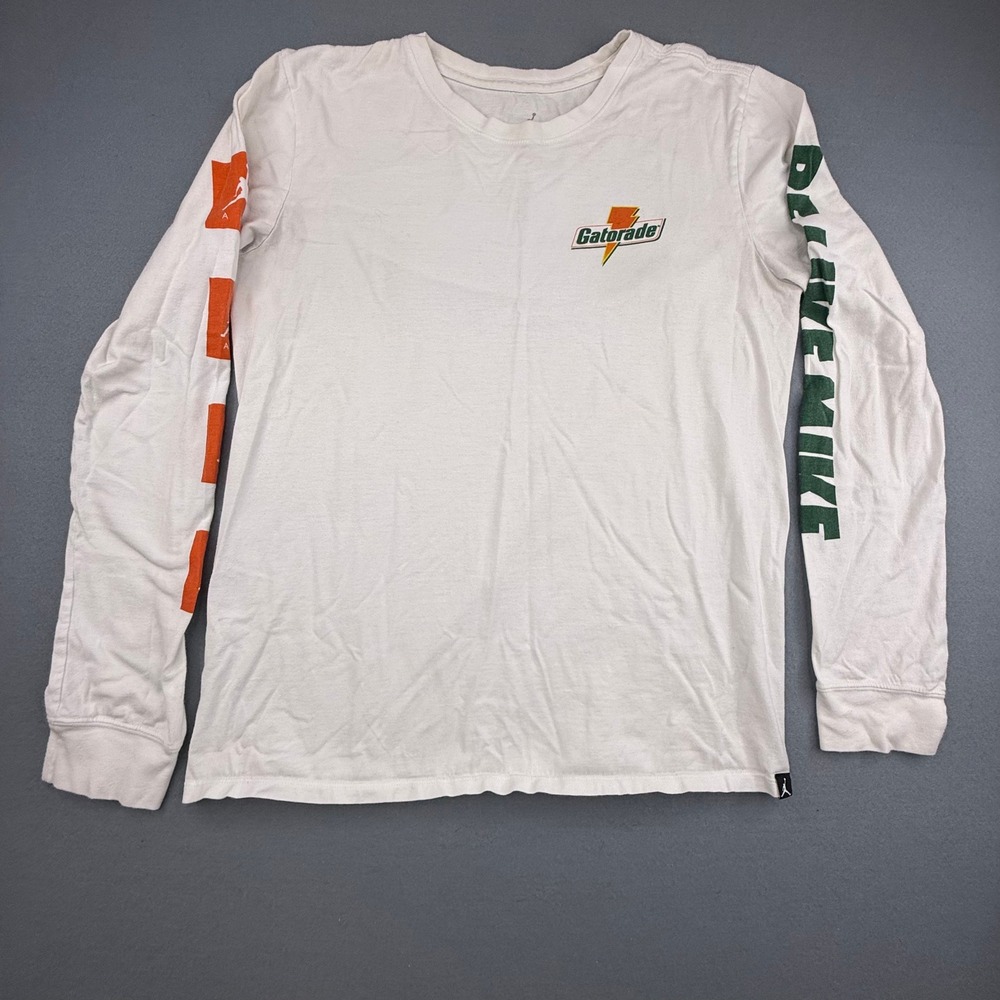 Jordan Gatorade Long Sleeve T-Shirt Mens Medium White Be Like Mike Jumpman Logo